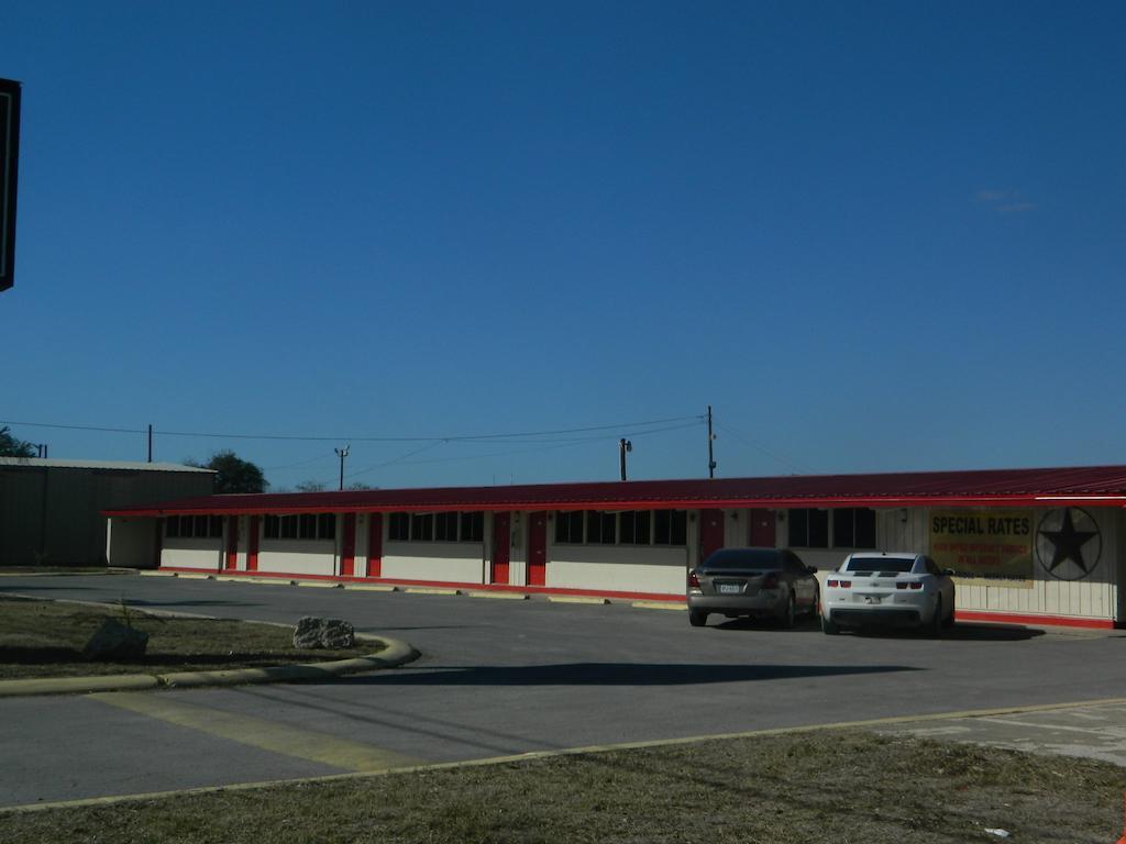 Freer Motel Eksteriør billede